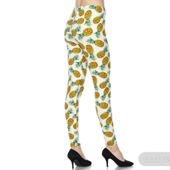 Pineapple Plus Size Leggings - Picture 8 of 8